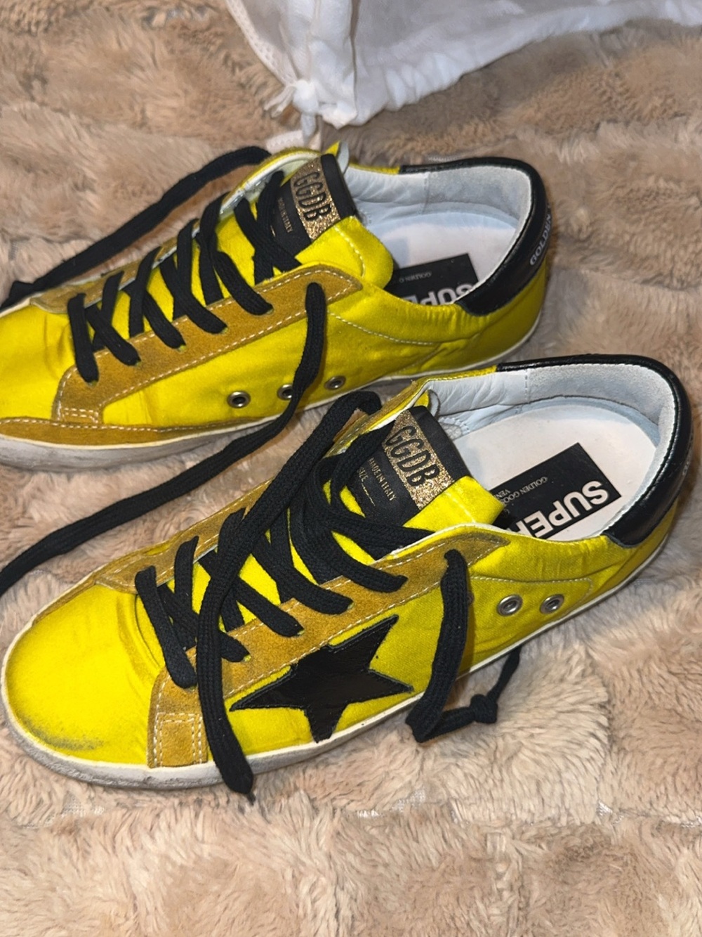 Women’s Golden Goose Yellow and Black Star Low-Top Sneakers